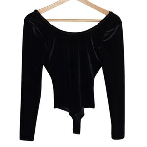 NWT NYTT | Black Velour Scoop Neck & Back Long Sleeve Bodysuit Size XS